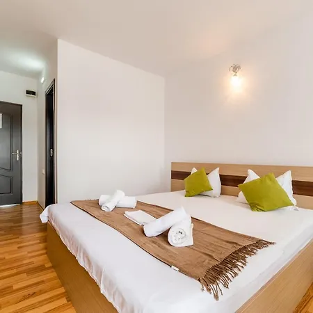 Solero מלון אפורי נורד