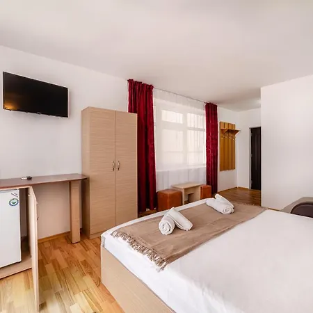 Solero 3* אפורי נורד